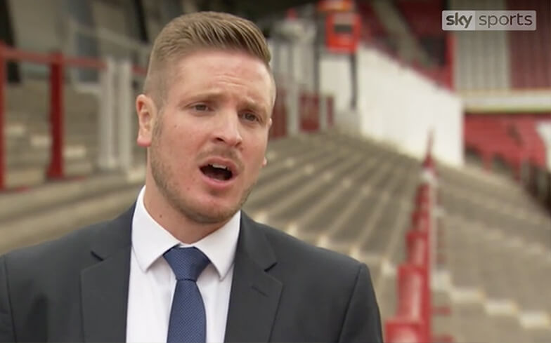 Ryan Atkin, primo arbitro di calcio gay: "L'omofobia è un problema, ma le regole del gioco si possono cambiare" - ryan atkin 2 - Gay.it