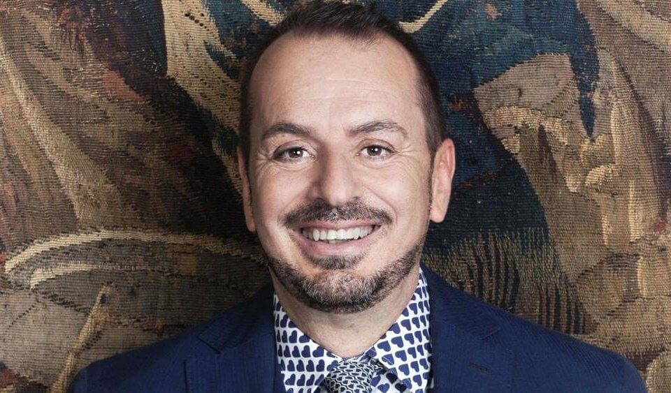 Fabio Canino: “La radio, l’amore, i gay in Tv e l’omofobia che combatto con il vino”