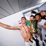 Paulo Dybala, festeggia nello spogliatoio - Thumbnail