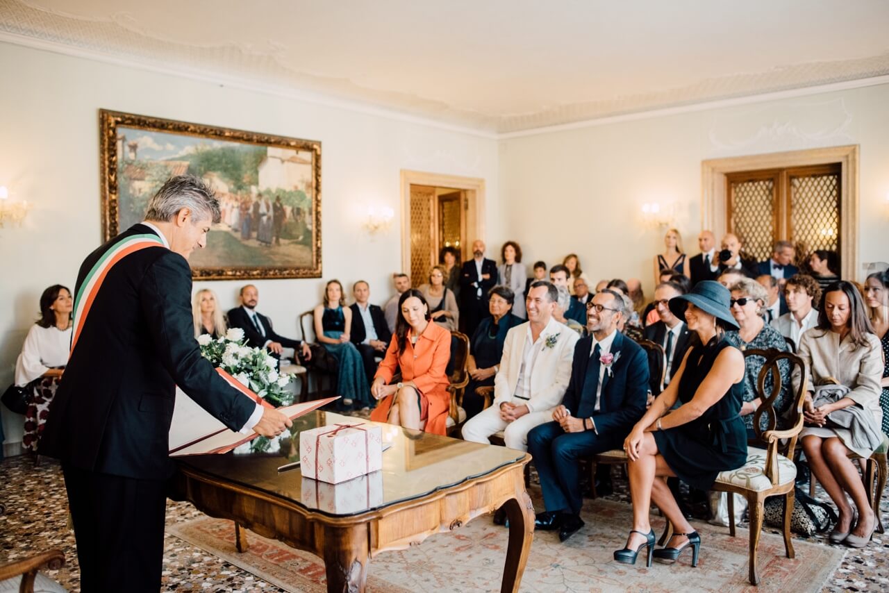 Andrea Castrignano: "Dopo due donne, ho sposato il mio avvocato" - SGP 5713 - Gay.it