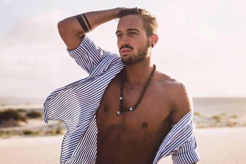 Il video di presentazione del nuovo tronista gay di Uomini e Donne: ecco chi è Alex Migliorini