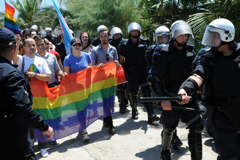 Montenegro, il Consiglio d’Europa ammonisce: “Comunità LGBT bersaglio di odio”