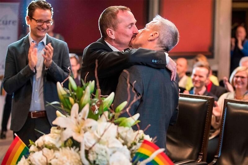 Bodo Mende e Karl Kreile, ecco i primi storici sposi gay di Germania