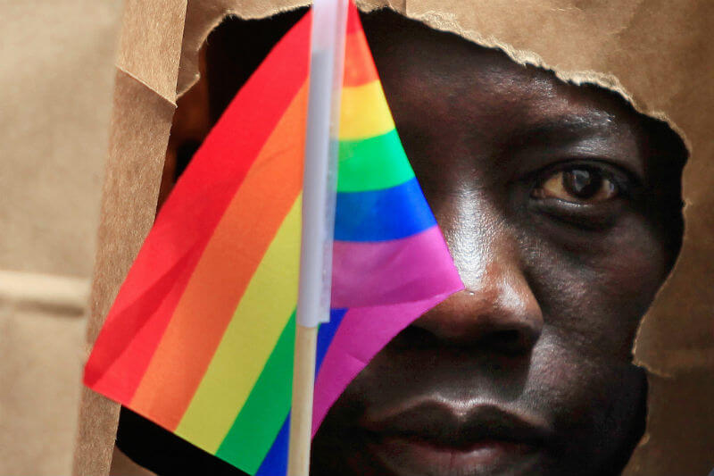 Burundi, è caccia ai gay: due ragazzi arrestati perché ballavano assieme