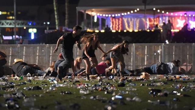 Las Vegas, morti e feriti nella sparatoria: ma i gay non possono donare il sangue - las vegas 1 - Gay.it