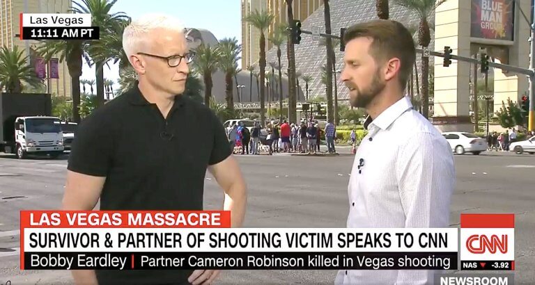 Las Vegas, un sopravvissuto ricorda il suo Cameron: "L'ho tenuto stretto a me in quegli attimi" - las vegas 4 - Gay.it