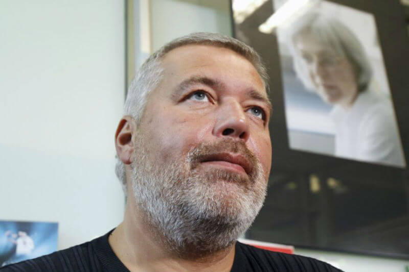 Novaya Gazeta, il direttore armerà i suoi giornalisti: “Troppe minacce”