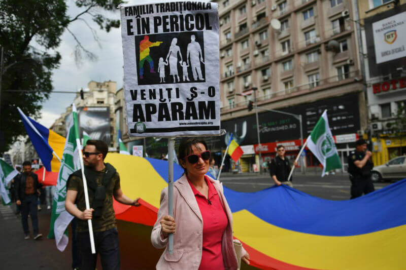 Romania, a fine 2017 nuovo referendum per impedire i matrimoni gay