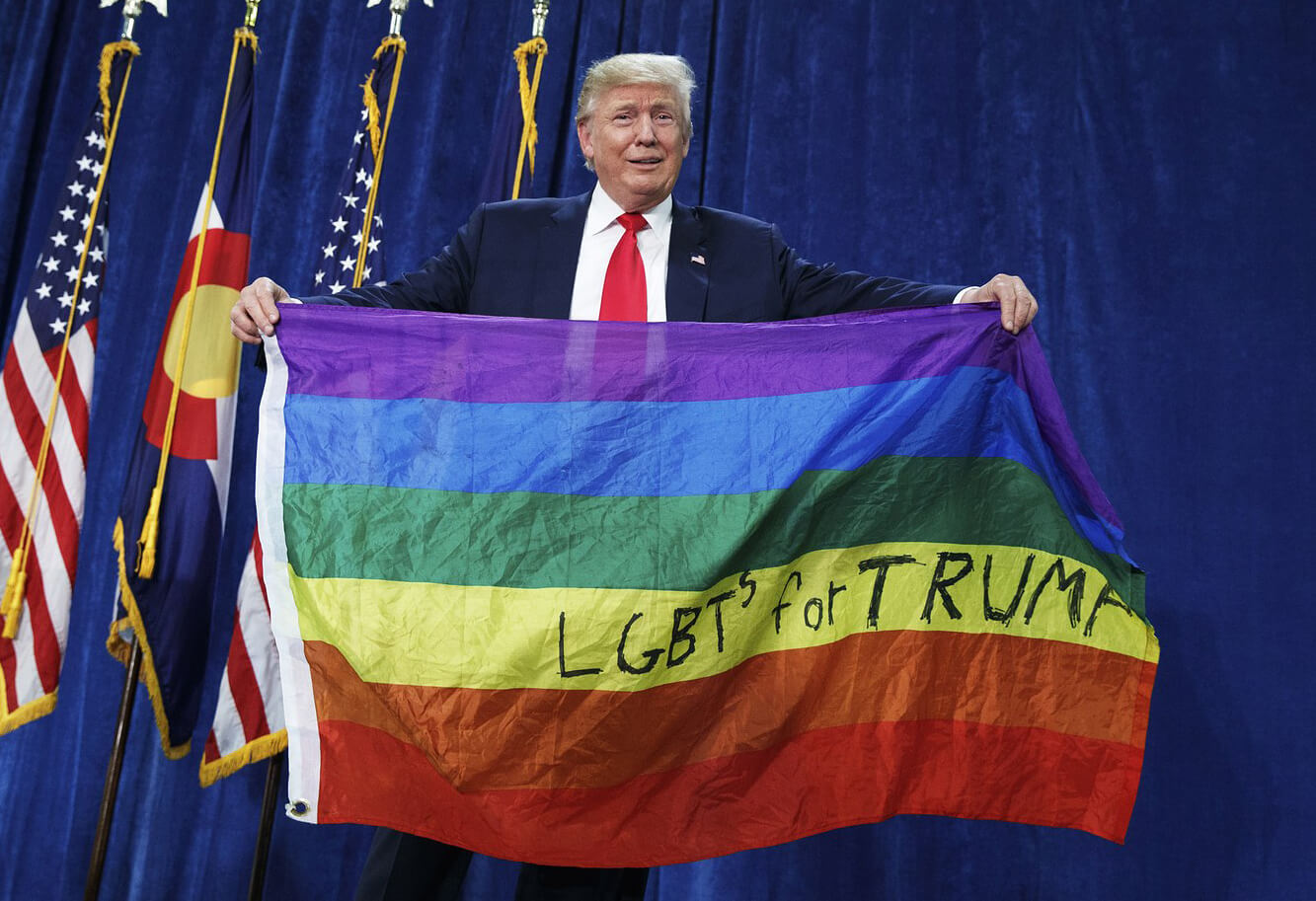 Trump, stop alle tutele per gli LGBT che lavorano nel governo federale? - trump 1 - Gay.it