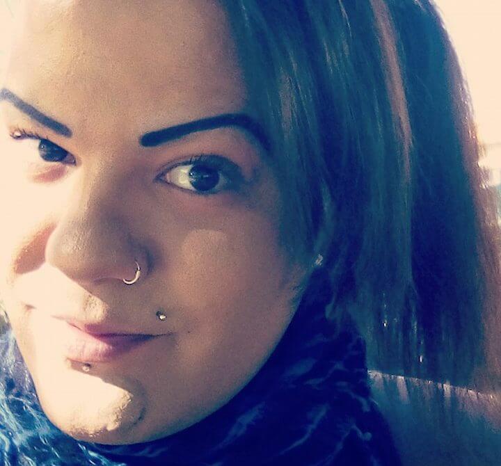 Assemini, la trans Vicky racconta le difficoltà quotidiane: "Sorrisini ovunque" - vicky assemini 1 - Gay.it