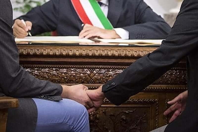 Unioni civili, la pubblica amministrazione riconosce ufficialmente il “congedo matrimoniale”