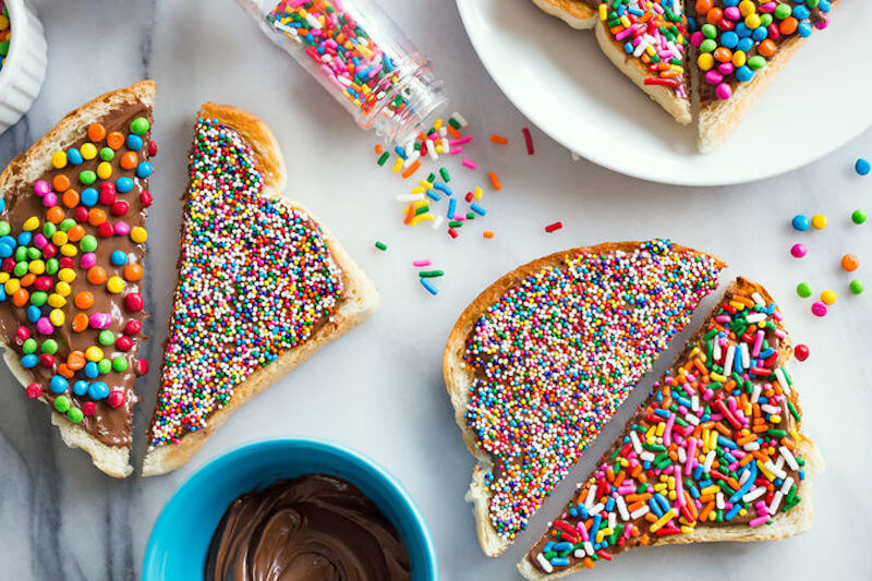 Il trend degli Unicorn Food finirà col 2017? Meglio approfittare del Natale - 31b480f9 e0e6 4d68 80fd 7cd31f8e8b64 - Gay.it