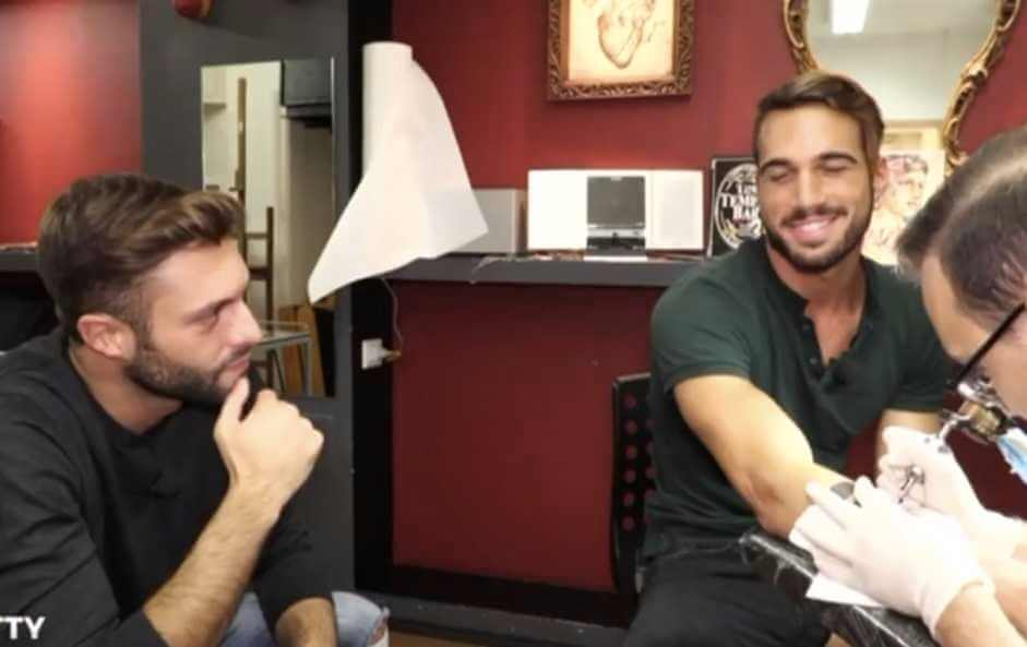 Uomini e Donne, Claudio Merangolo: "Alex, se mi avessi scelto, ti avrei detto SÌ!" - Alex Migliorini Tatuaggio - Gay.it