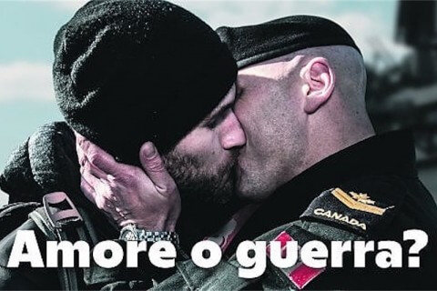 'Amore o Guerra?', un bacio gay per la campagna promozionale della nuova Repubblica - Amore o Guerra un bacio gay per la campagna promozionale della nuova Repubblica - Gay.it