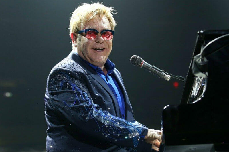 Elton John premiato da Harvard per la sua lotta contro l’Hiv e l’Aids