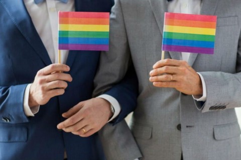Matrimonio egualitario in tutti i territori britannici - scatta la richiesta parlamentare - matrimoni gay - Gay.it