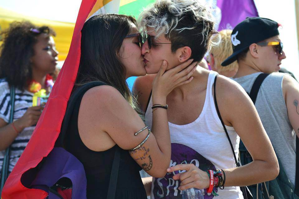 Ostia, dopo le violenze la proposta: "Nuova sede del Lazio Pride" - ostia 1 - Gay.it