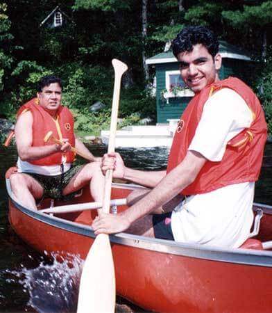 Arshad Khan: “Vi racconto il documentario sul coming out con mio padre" - Abu Father 2 - Gay.it