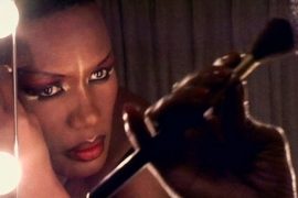 Grace Jones: Bloodlight and Bami, in esclusiva per Gay.it la clip di ‘Love is the Drug’