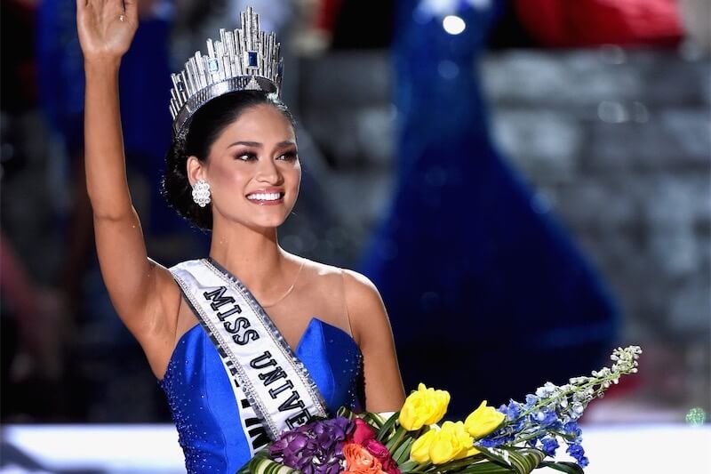 Miss Universo, ‘vorrei un figlio gay perché mi aiuterebbe a truccarmi e a vestirmi’