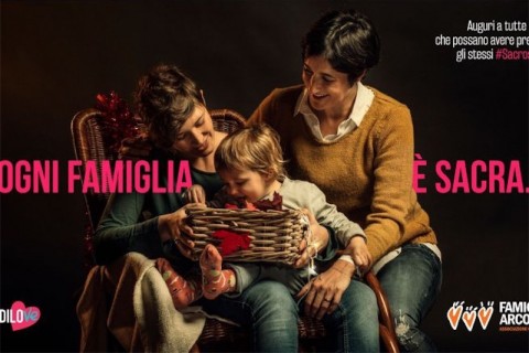 Roma, Comune non trascrive all'anagrafe una bambina con due mamme nata in Italia - Scaled Image 18 - Gay.it