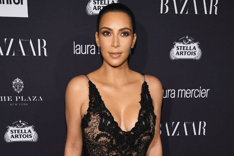 Kim Kardashian e la maternità surrogata: “Amerò mia figlia allo stesso modo?”