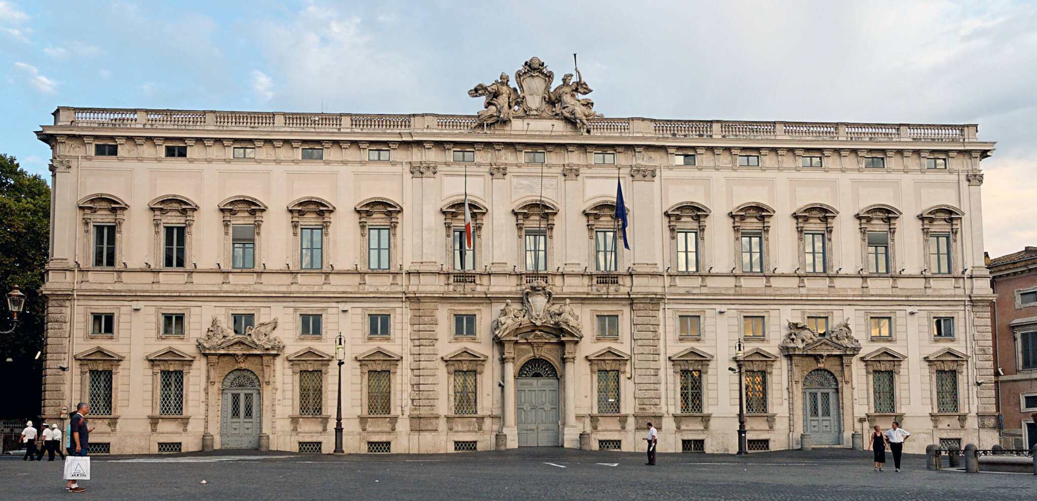 Maternità surrogata, la Corte: "Valutare l'interesse del minore" - maternit%C3%A0 surrogata 1 - Gay.it