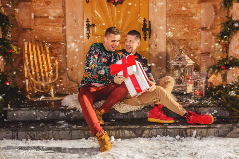 L'inno natalizio gay che sta spopolando in Polonia: Love us for Christmas - polonia 4 - Gay.it