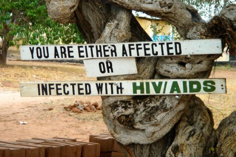 Africa, le nuove frontiere per combattere Hiv e Aids - zimbabwe 3 - Gay.it