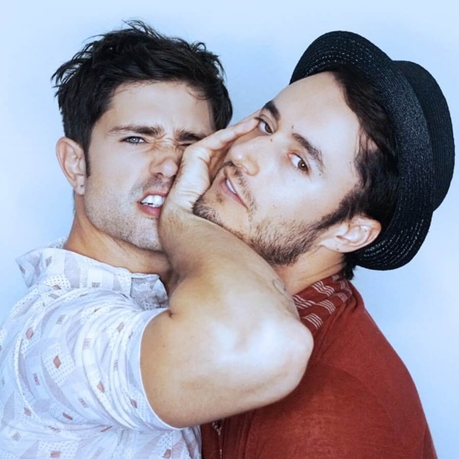 Matt Dallas e Blue Hamilton