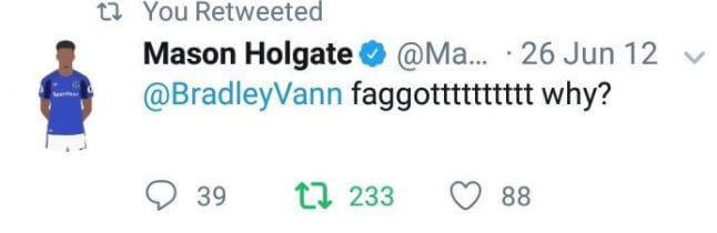 Mason Holgate, tweet omofobi: nei guai il calciatore dell'Everton - Mason Holgate tweet 1 - Gay.it