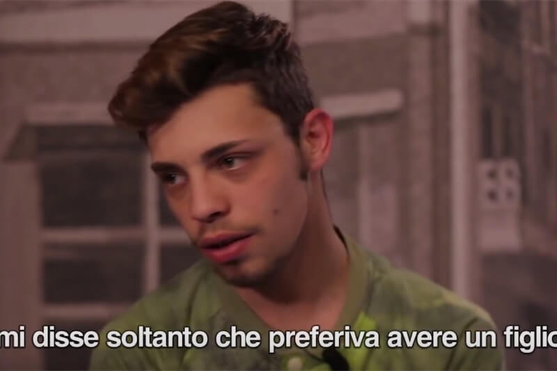 Come reagiscono gli omosessuali alle orrende battute sui gay – il video