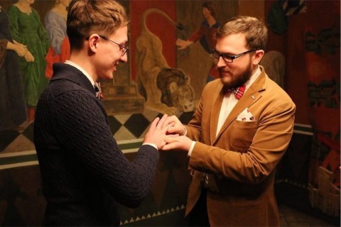 Russia, riconosciuto un matrimonio gay: scioccati gli sposi - Scaled Image 47 - Gay.it