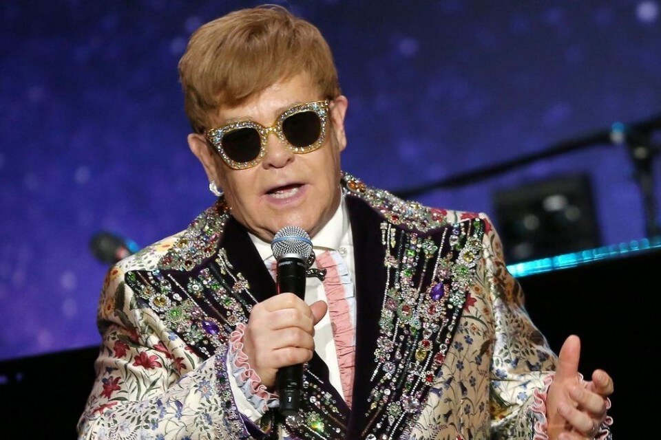 Elton John, l'ultima tournée è in total look Gucci - la ig wwd gucci elton john farewell tour 20180125 - Gay.it