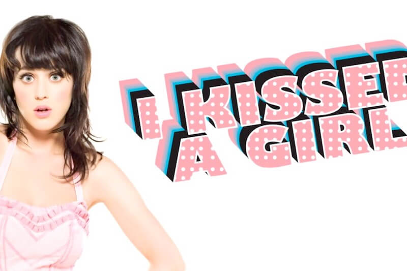 Katy Perry, ‘Se potessi riscriverei  I Kissed A Girl per cancellare i cliché sulla  bisessualità’
