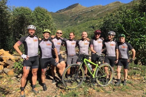 Tricyclo ASD, intervista ai ciclisti gay di Milano: 'giriamo l'Italia senza nasconderci dietro un inutile “machismo”' - Scaled Image 1 18 - Gay.it