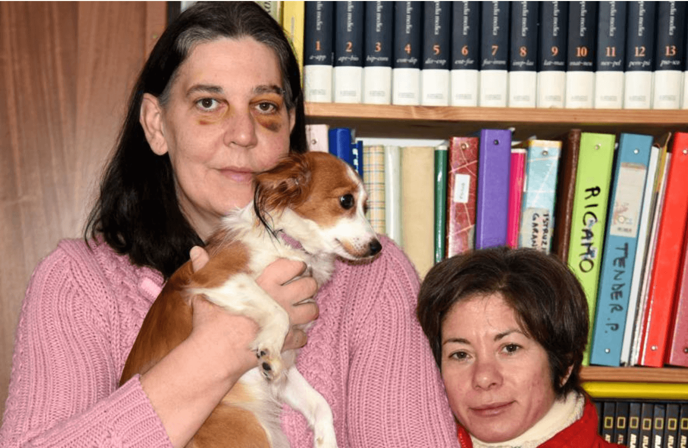 Coppia lesbica picchiata dal vicino: “Solo perché viviamo insieme”