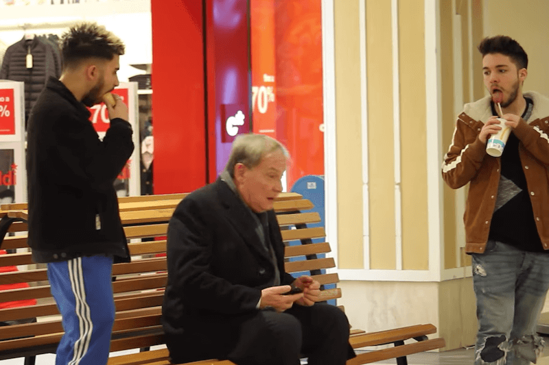“Fingersi gay sulla gente”, il video di Matt&Bise si attira le critiche della rete