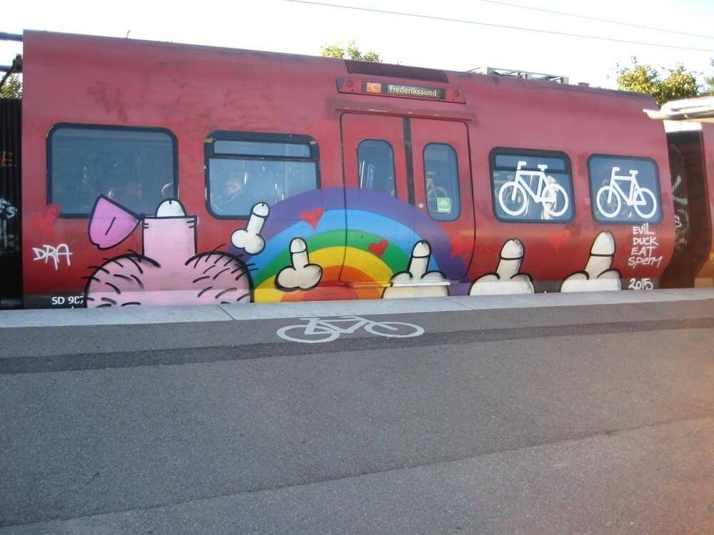 copenaghen-gay-sreet-art