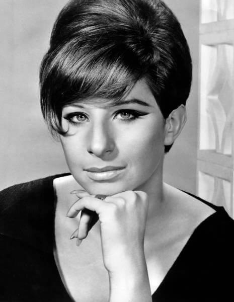 Celebriamo Barbra Streisand, icona tra le icone fiera delle proprie imperfezioni - BarbraStreisand giov - Gay.it