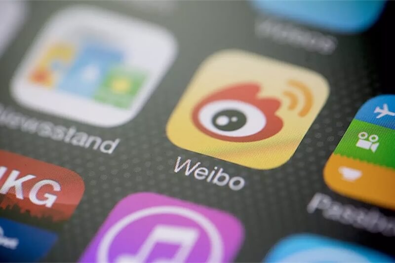 Weibo, il social network cinese mette al bando i contenuti i gay – esplode la protesta
