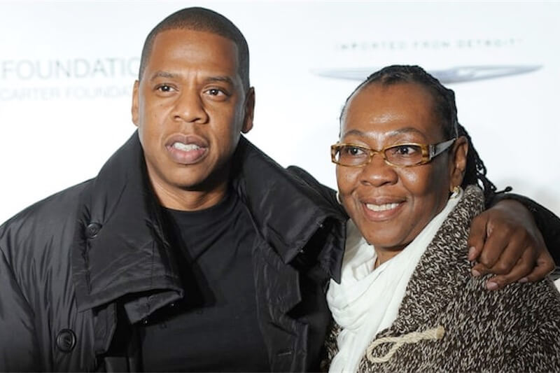 Jay-Z e il coming out della mamma: ‘Ho pianto di gioia quando mi ha detto di amare una donna’