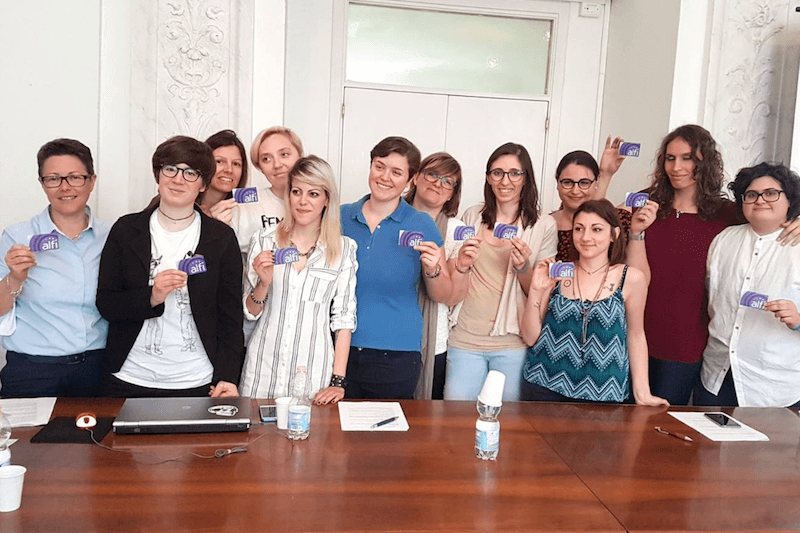 Addio Arcilesbica: i circoli fuoriusciti fondano Alfi, associazione lesbica femminista italiana