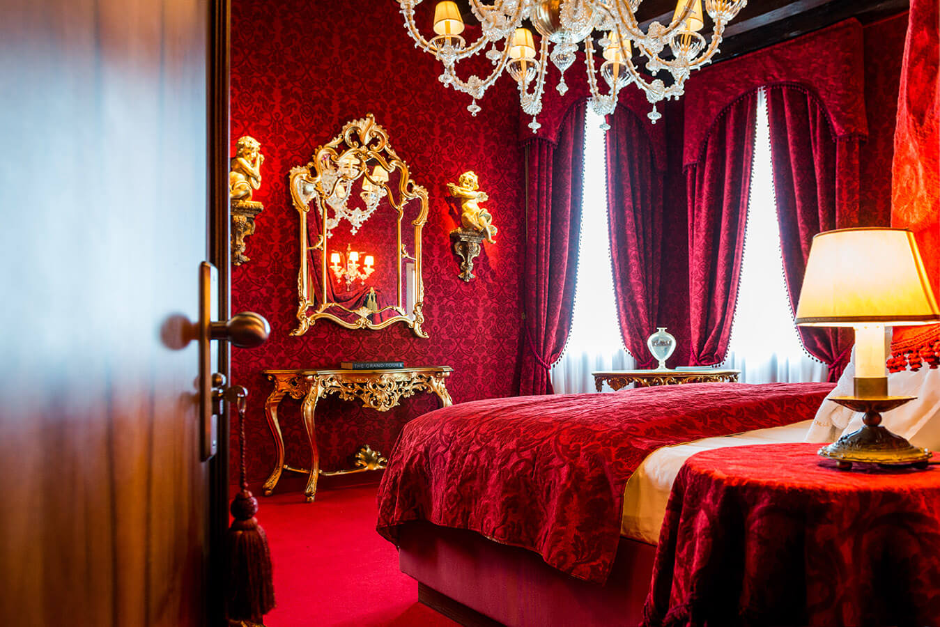 Fuga romantica? Ecco 3 hotel gay-friendly a Venezia - ca maria adele camera - Gay.it