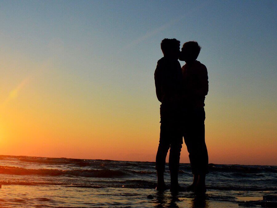 3 suggestivi hotel gay-friendly per la tua vacanza di primavera - gay love 900 - Gay.it