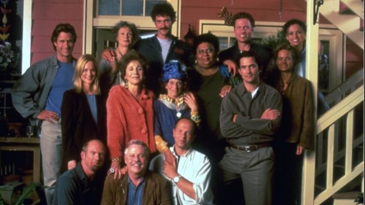 I racconti di San Francisco, Netflix riavvia la serie tratta dal celebre romanzo LGBT - rROylIQPcE1mZkLJ8wBhkm3oN14 - Gay.it