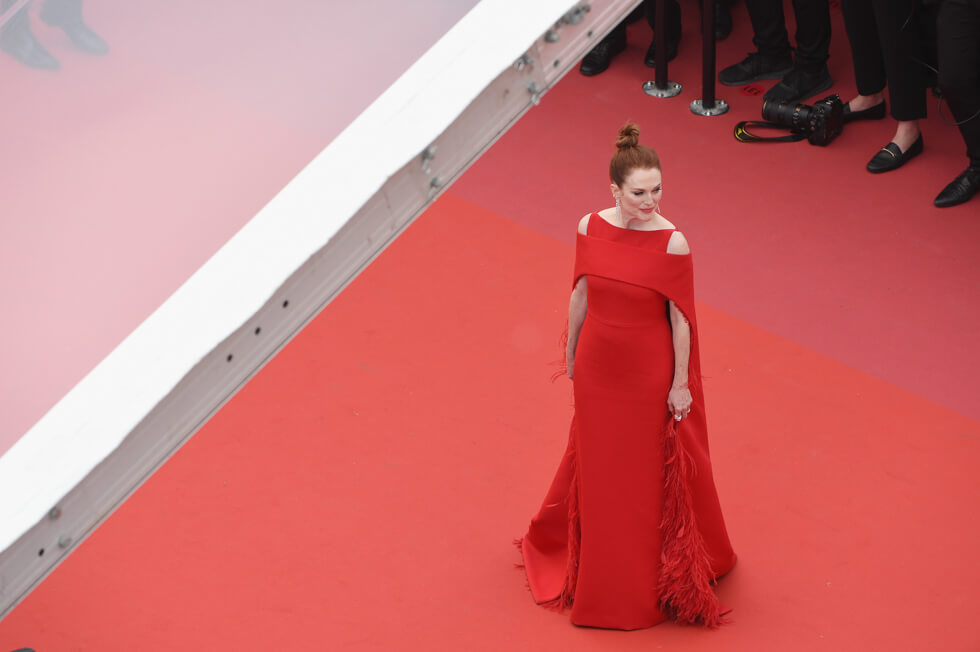 Cannes è donna: il ‘festival del rinnovamento’ è all’insegna del femminile anche un po’ butch - Cannes 2018 Julianne Moore - Gay.it