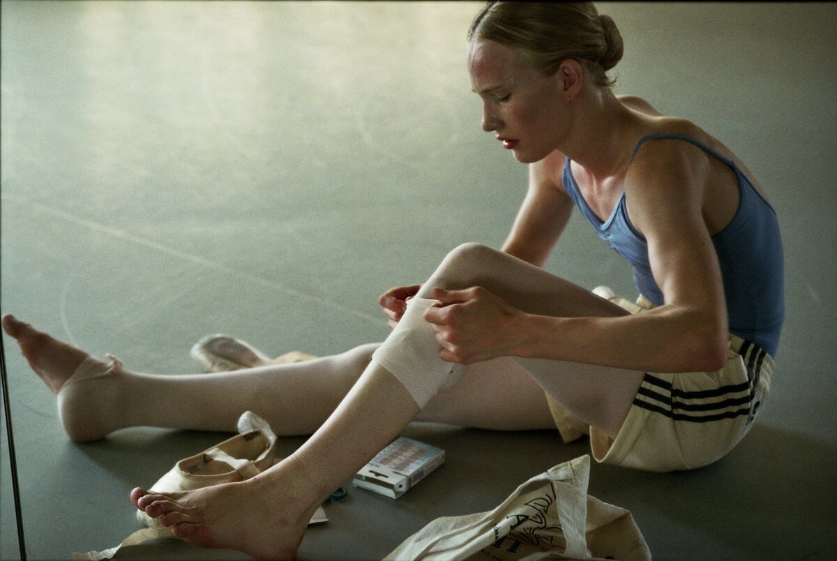 Cannes, doppietta di premi per il trans Girl: Queer Palm e miglior attore del Certain Regard - Girl 3 - Gay.it
