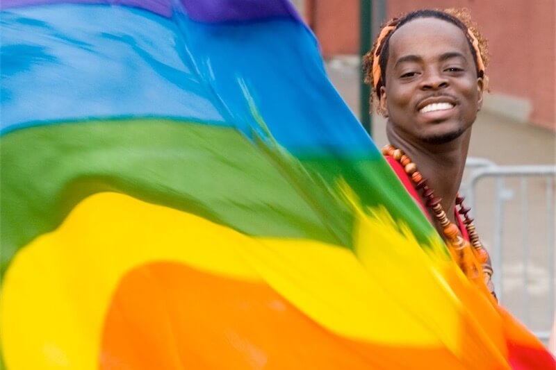 Messina, concesso lo status di rifugiato politico a camerunense perseguitato perché gay - Scaled Image 1 7 - Gay.it