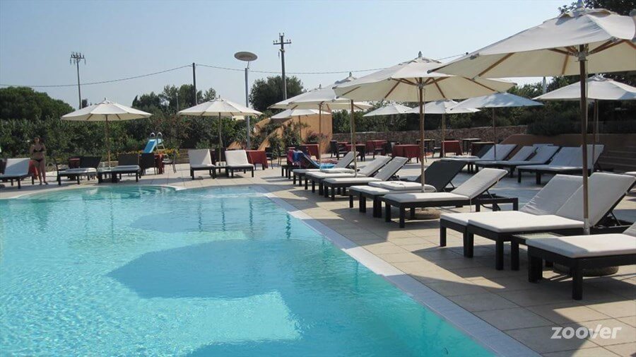 Voglia di vacanza: 3 hotel gay-friendly del Centro e del Sud Italia - gallipoli piscina - Gay.it